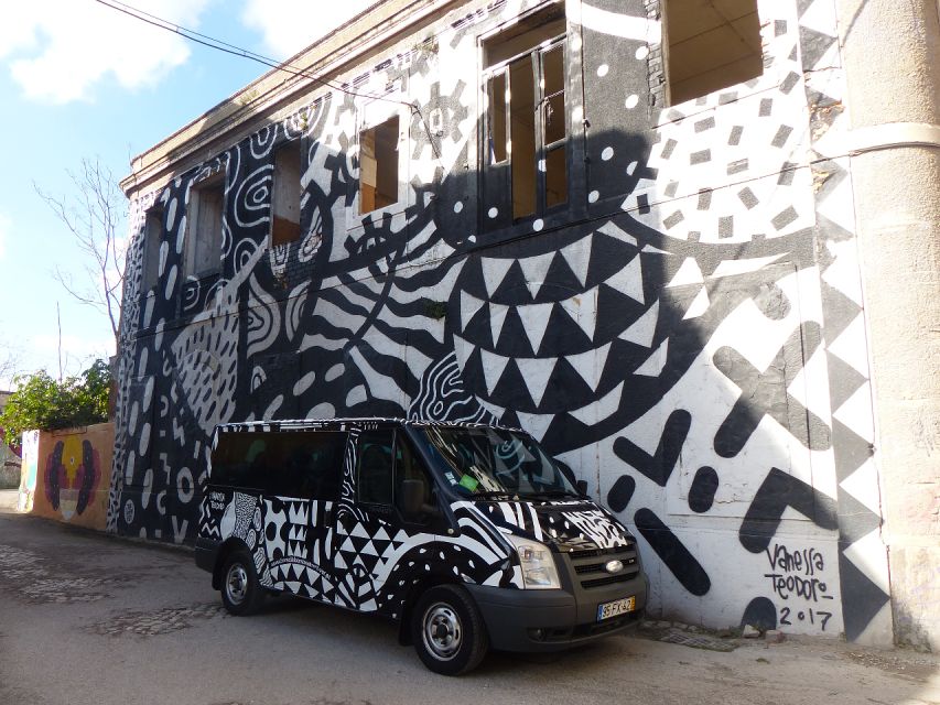 Lisbon Bay Private Street Art Tour - Highlights