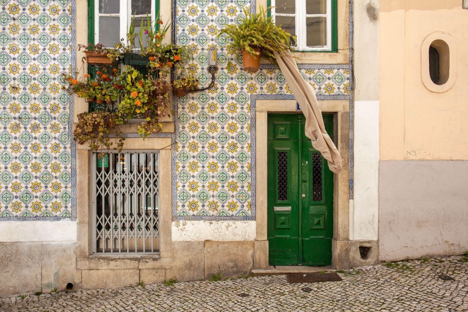 Lisbon: Capture the Most Photogenic Spots With a Local - Highlights of the Tour Itinerary