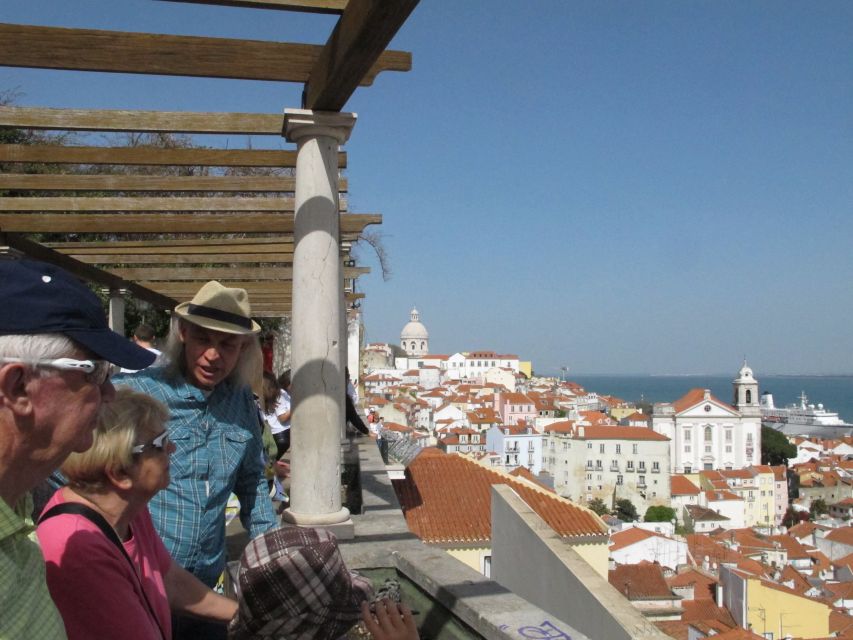 Lisbon: City Introduction Guided Walking Tour - Full Description