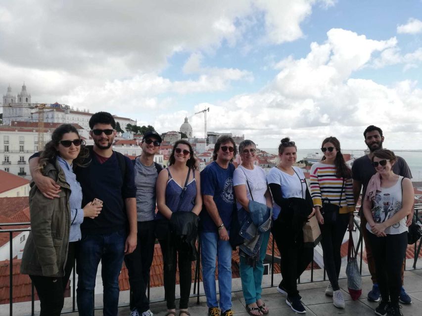 Lisbon: City Sightseeing Private Tour With Guide - Location and Landmarks