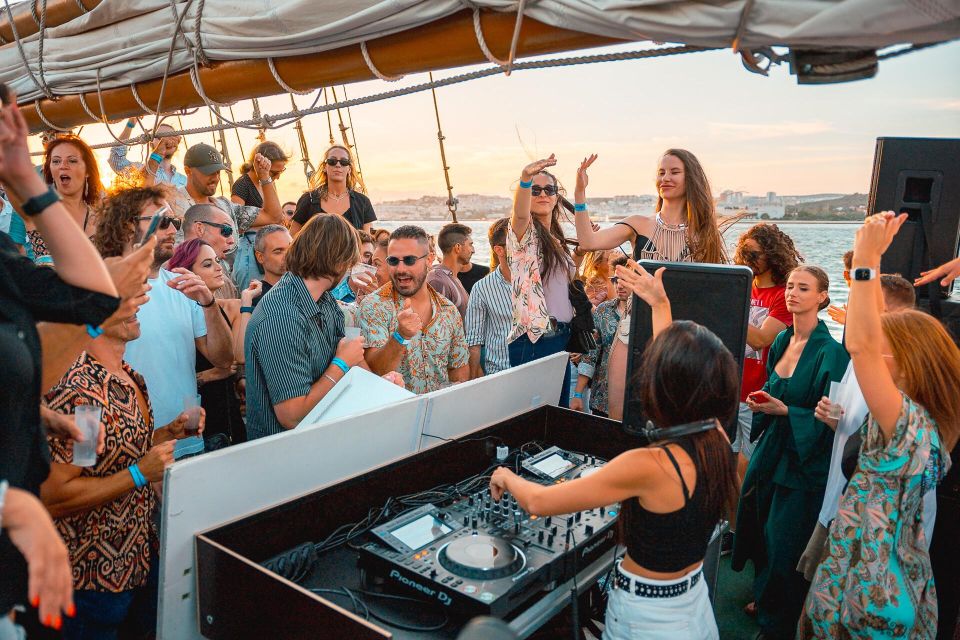 Lisbon Day Boat Party With Live DJ - Requirements