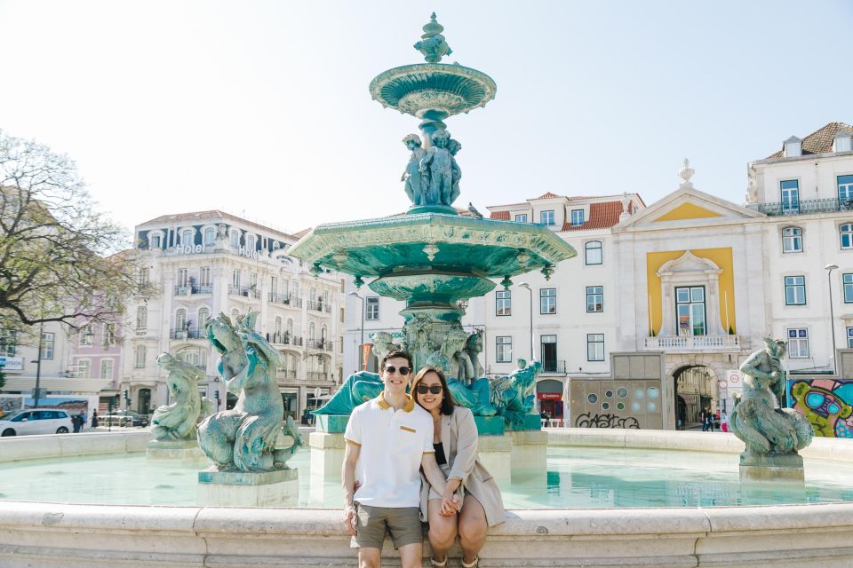 Lisbon: Historic Walking Tour Rossio, Praça Comércio, Alfama - Exploring Praça Do Comércio