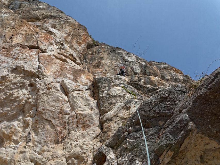 Lisbon or Sesimbra: Guided Rock Climbing Tour in Arrábida - Detailed Experience Description