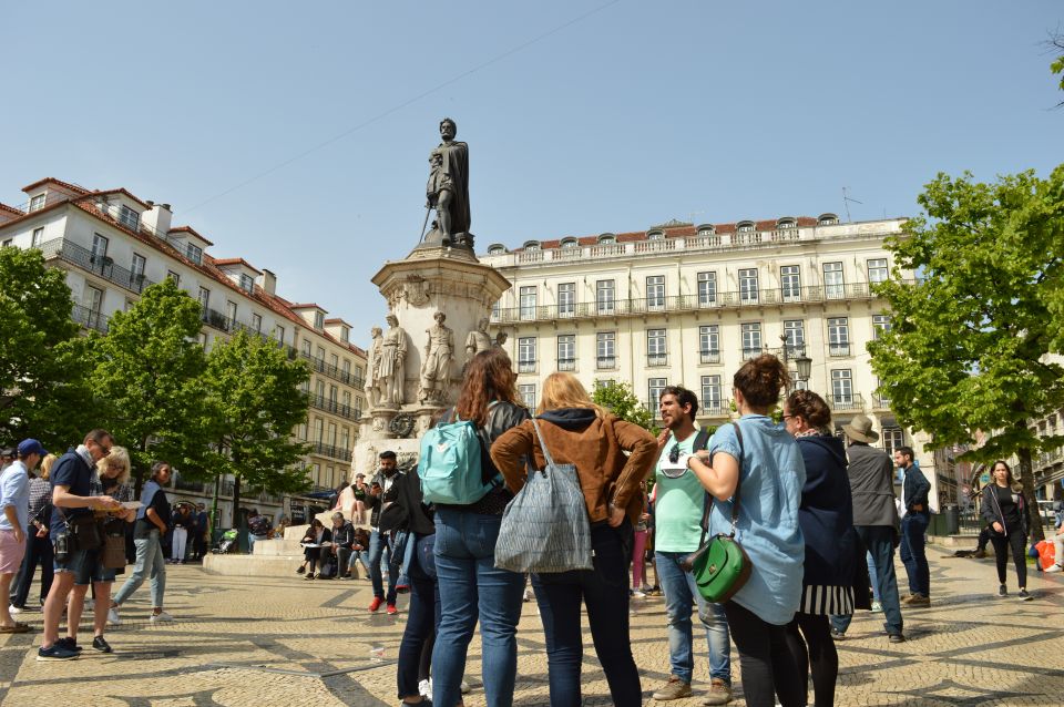 Lisbon: Starter Walking Tour to the Highlights in German - Tour Description