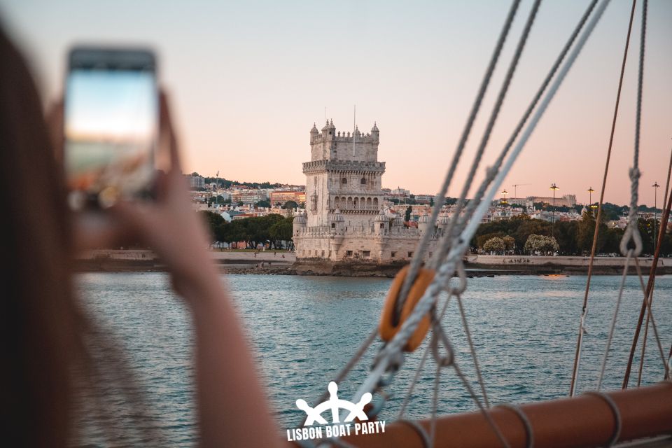 Lisbon: Sunset Boat Party With 2 Drinks and Free Club Entry - Select Participants and Date