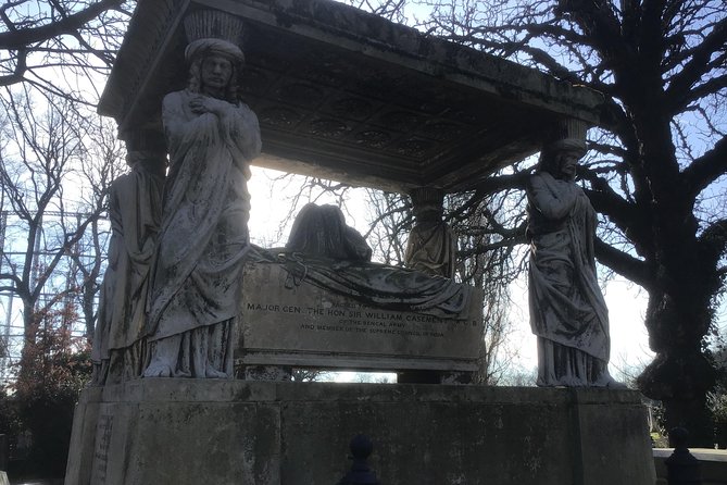 London Cemetery Private Walking Tour - Additional Details