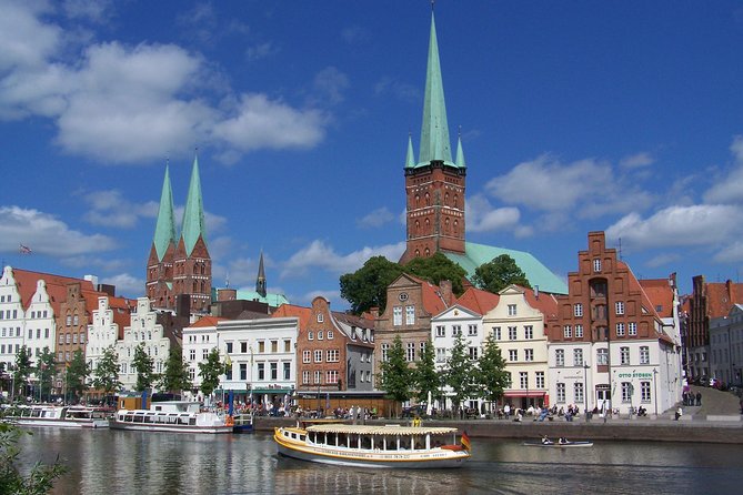 Lübeck Day Trip From Hamburg By Train With Private Guide And Lunch - Meeting and Logistics