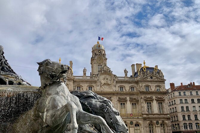 Lyon Capital of the Resistance Audio-Guided Tour - Audio Guide Features