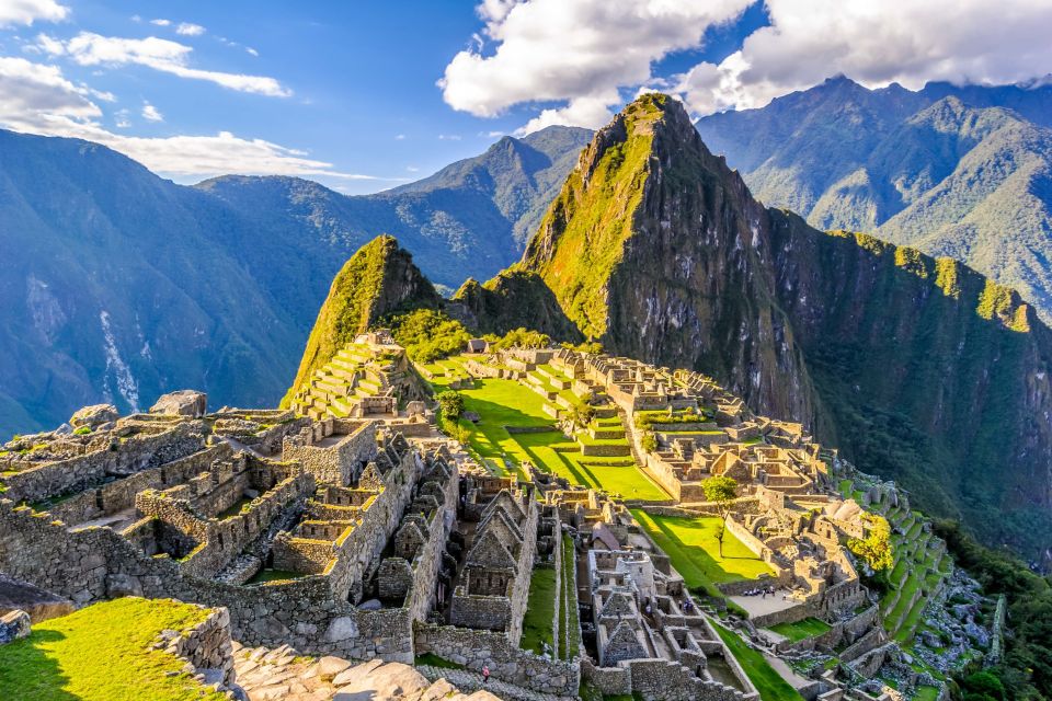 Machu Picchu: 2-Hour Small Group Guided Tour - Inclusions and Services Provided