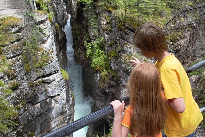 Maligne Canyon Hiking Tour - Transportation and Gear