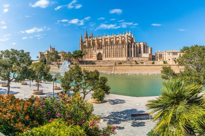 Mallorca Instafamous WEST: Valldemossa, Wine Experience and Palma - Gastronomic Delights in Mallorca