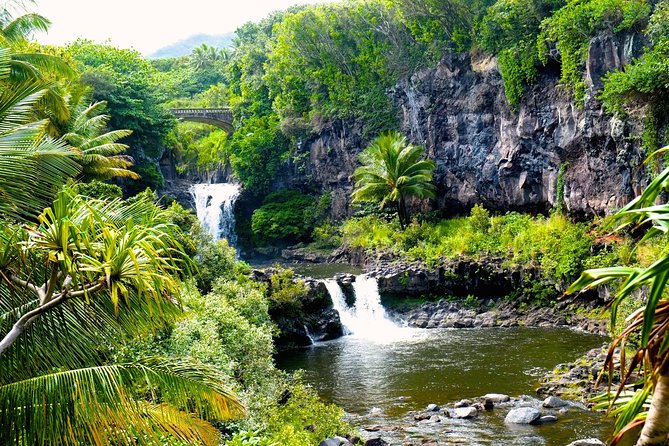 Maui Adventure Bundle: 6 Epic Audio Driving Tours, Including Road to Hana - Volcanic Exploration Journey