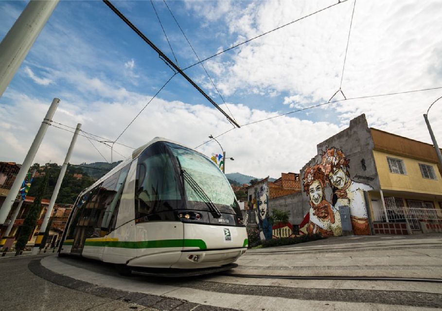 Medellín: Comuna 13, Pueblito Paisa, & Antioquia Museum Tour - Panoramic Views and Metro Cable