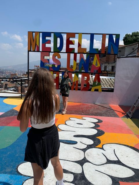 Medellin: Comuna 13 Street Art and Food - Experience Description and Exploration Route