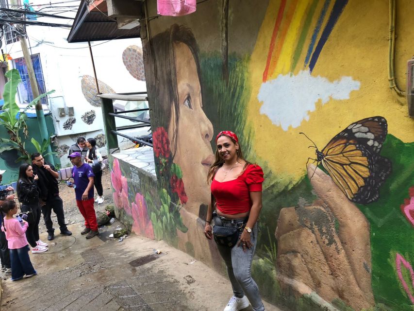 Medellin: New Manrique Neighborhood Tour, Commune 3 Constellations - Tour Experience
