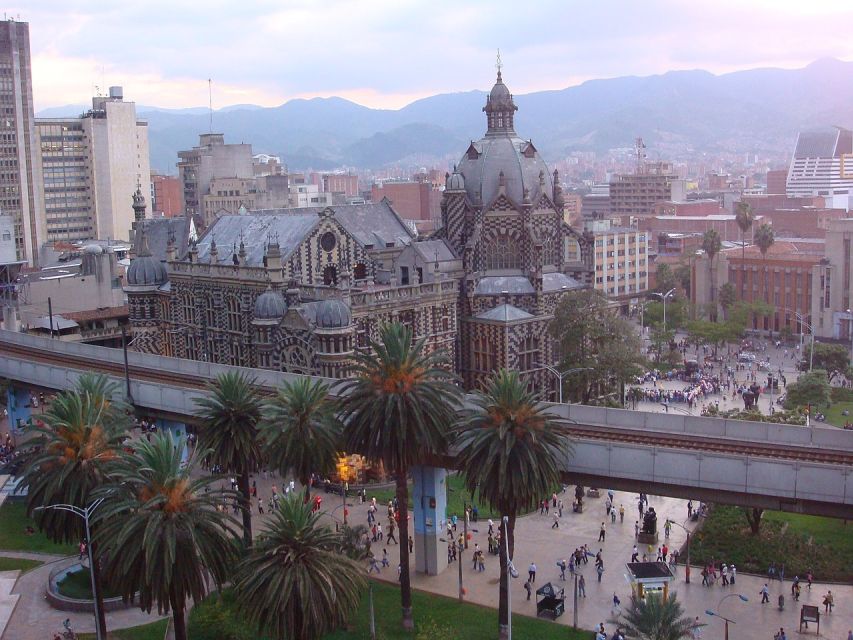 Medellin: Private City Tour - Tour Description