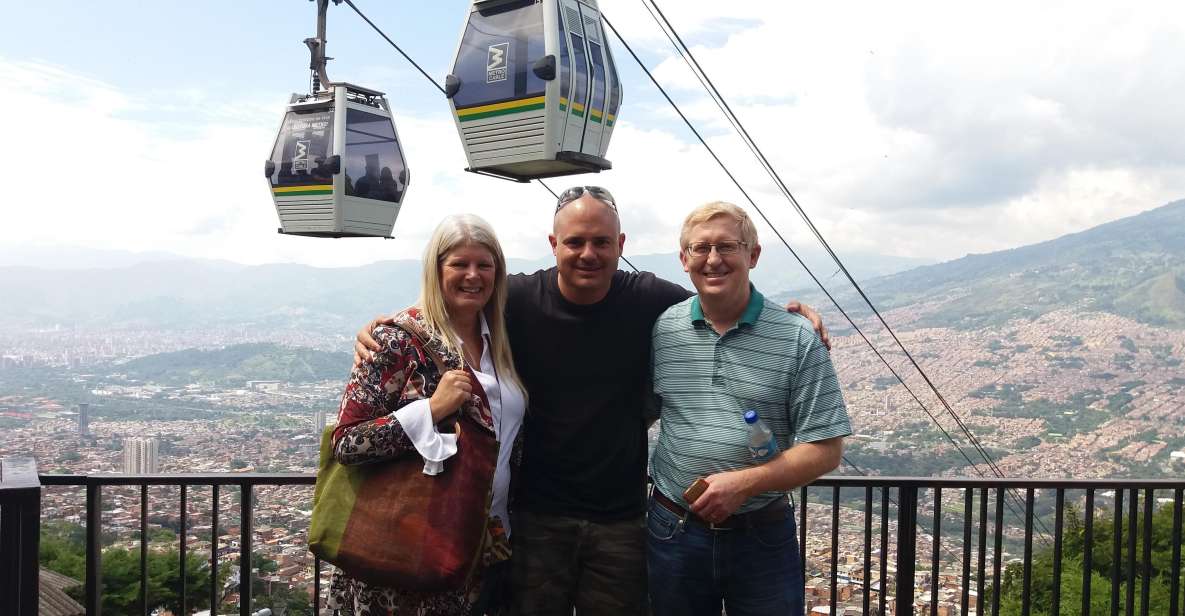 Medellín: Walking Tour With Cable Car and Botero Plaza - Customer Reviews