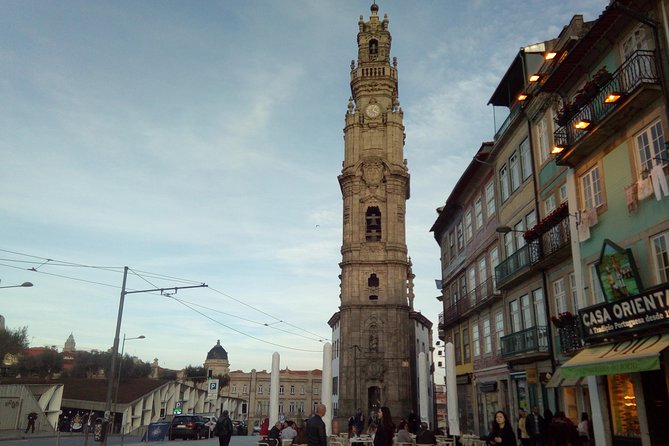 Meet Porto Highlights With Traditional Lunch - Professional Guided Tour