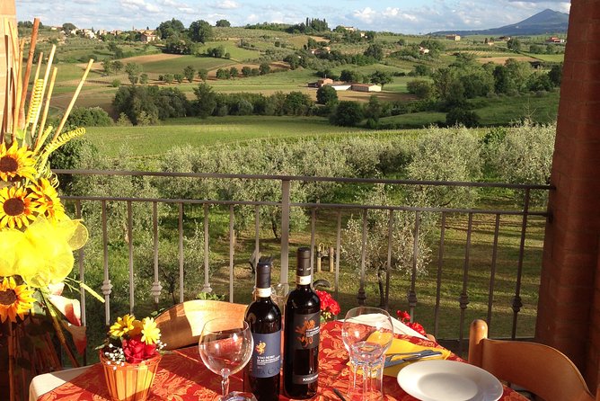 Menu With a “View” in the Enchantment of the Tuscan Hills - Logistics and Expectations