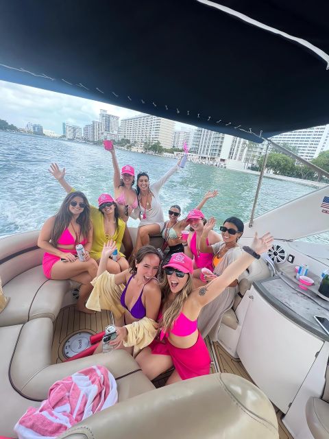 Miami Beach: Yacht Cruise With Swim Stop - Review Summary