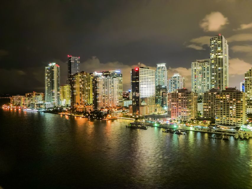 Miami: Evening Cruise on Biscayne Bay - Experience Highlights