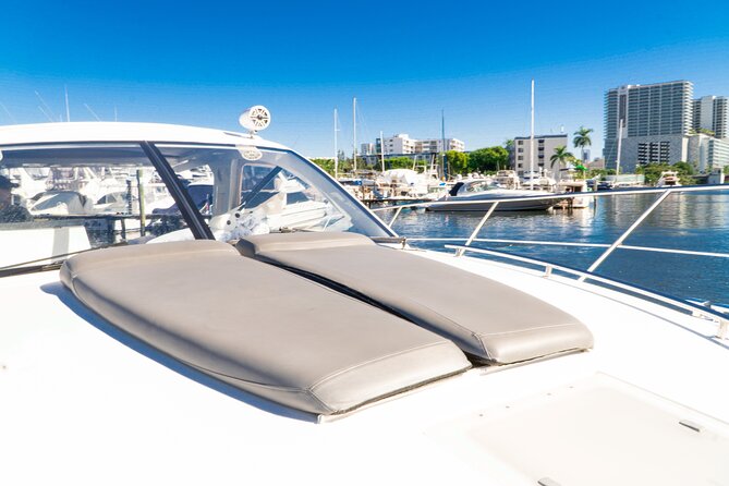 Miami Private Half-Day or Full-Day Yacht Charter With Captain - Yacht Features and Experience