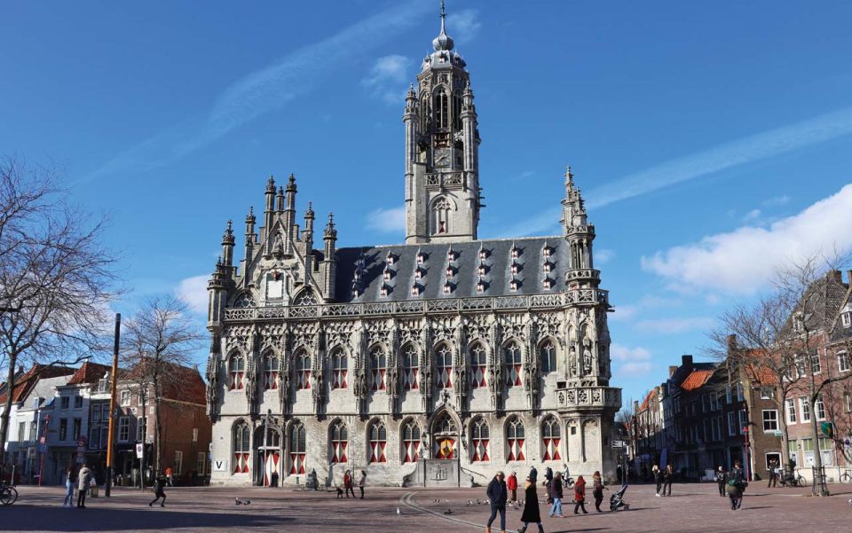 Middelburg: Guided City Walking Tour - Reservation Process