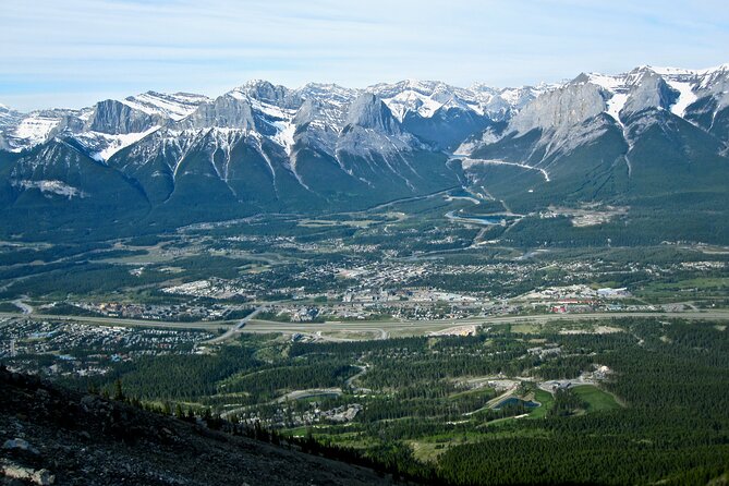 Minivan Airport Shuttle: Kootenay National Park --- Calgary - Expectations and Accessibility