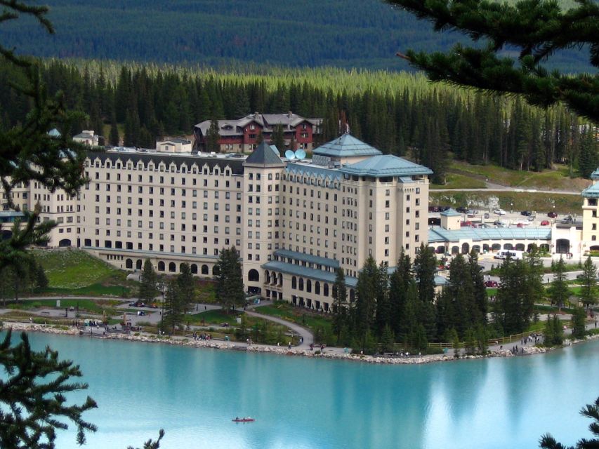 Minivan Airport Shuttle: Lake Louise --- Calgary - Child Safety and Additional Fees