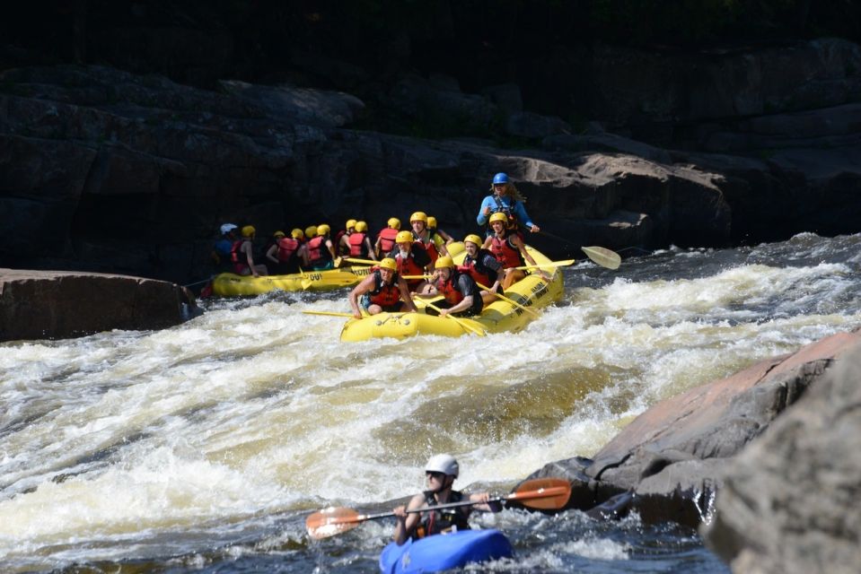 Mont-Tremblant: Half-Day White Water Rafting - Amenities Provided