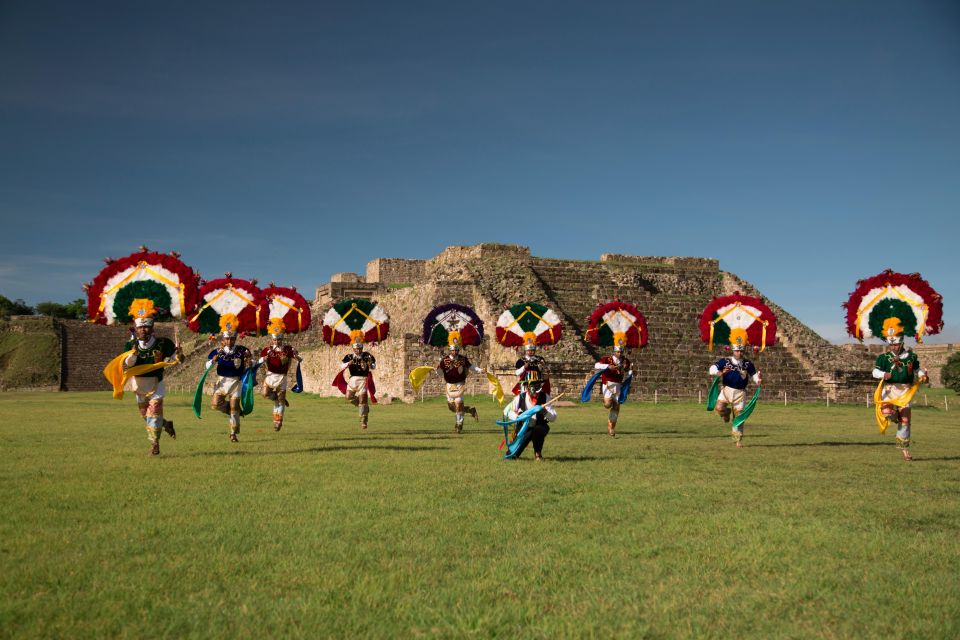 Monte Alban, Cuilápan, Arrazola & Coyotepec Full Day Tour - Tour Highlights at Monte Albán