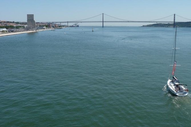 Morning Sailing Tour in Tagus River From Lisbon - Dress Code and Logistics