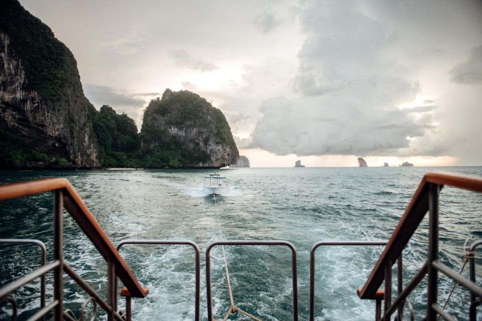 Motor Yacht Lalida: Romantic Sunset Dinner Cruise in Krabi - Review Summary
