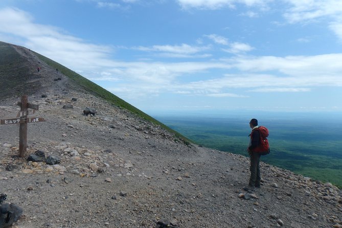 Mount Tarumae Hiking Day Trip - Hiking Itinerary