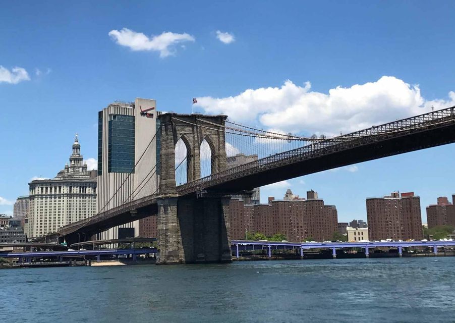 New York City : Super Heroes - Superheroes and New York Bridges
