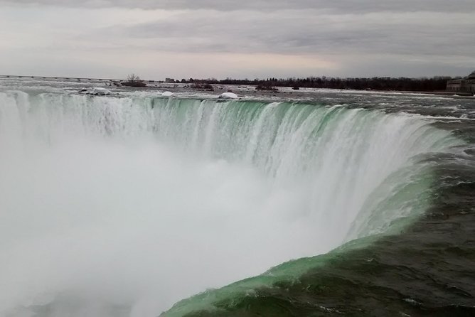 Niagara Falls Day Tour From Toronto - Guide Experience