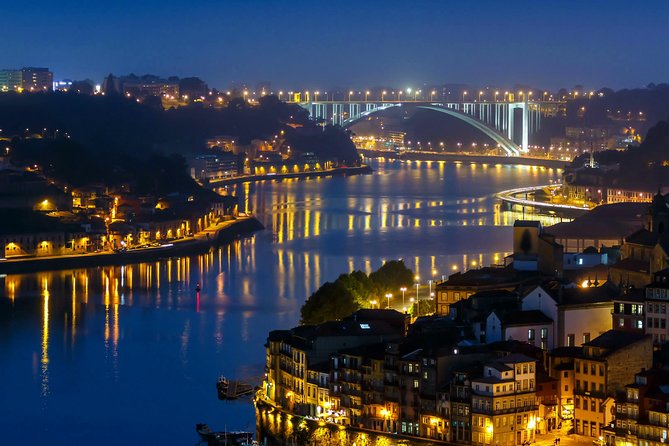 Night Tour in Porto With Dinner & Fado Show - Night Tour Experience Overview