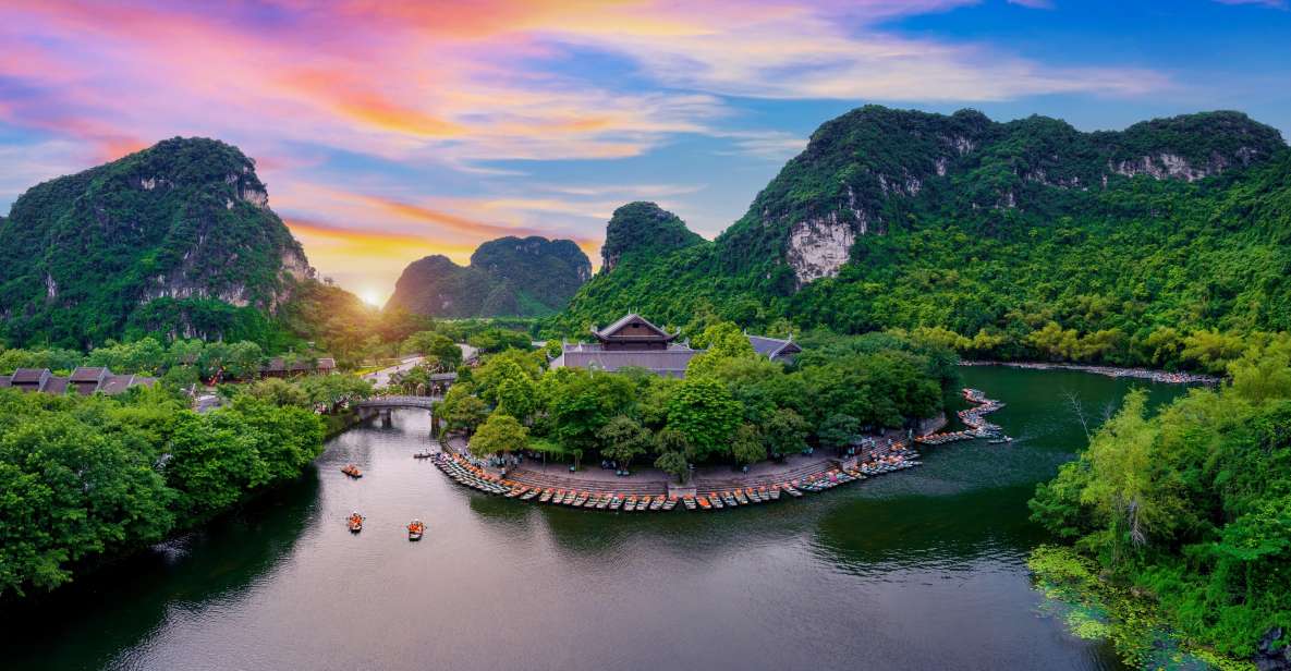 Ninh Binh's Legends: Bai Dinh Pagoda, Trang An Boat&Mua Cave - Trang An Boat Cruise Experience