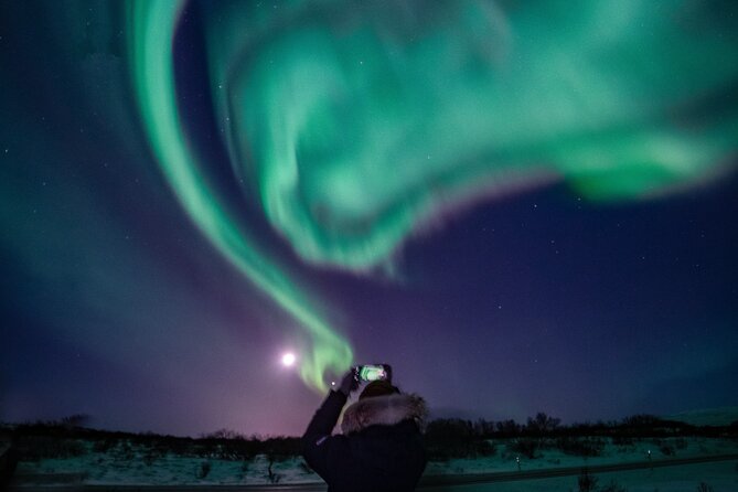 Northern Lights Small Group Tour With Hot Cocoa & Free Photos - Photography and Details