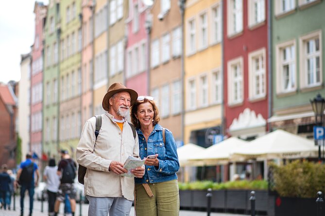 Nuremberg Old Town Highlights Private Walking Tour - Church Tours and Imperial Castle