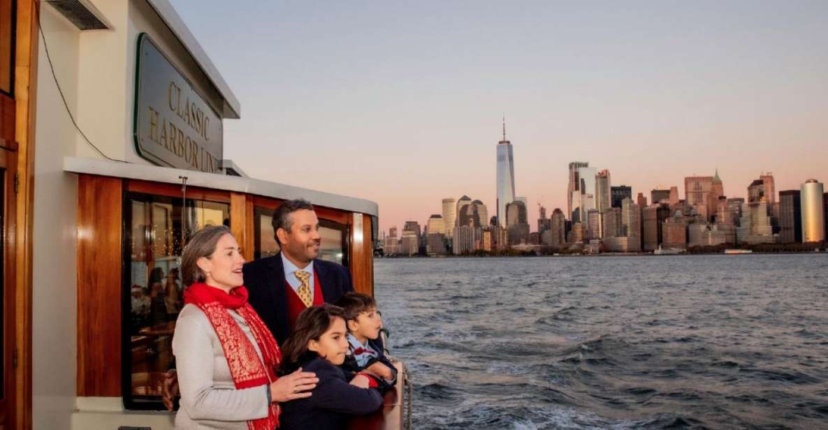 NYC: Sunset Holiday Cocoa Cruise - Inclusions During the Sunset Cruise