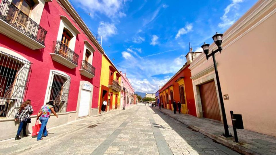 Oaxaca: Downtown & Santo Domingo Temple Walking Tour - Experience Highlights