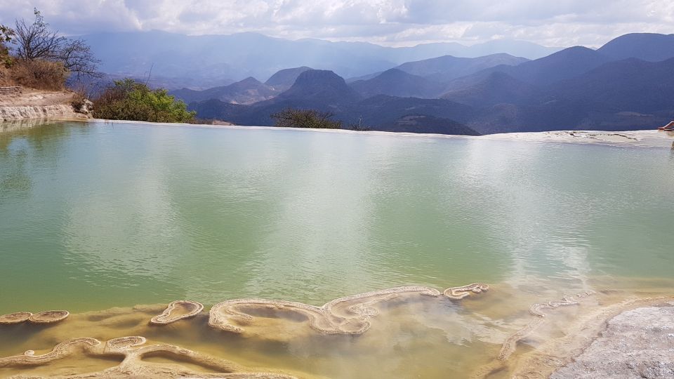 Oaxaca: Hierve El Agua Waterfalls Hiking Tour - Tour Review Summary