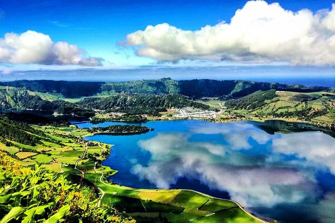 Off the Beaten Track Half Day Sete Cidades Jeep Tour - Customer Reviews