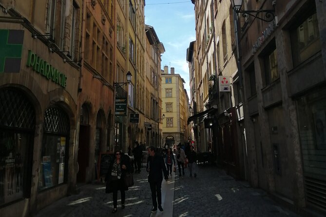 Old Lyon Private Guided Walking Tour - Pickup and Cancellation