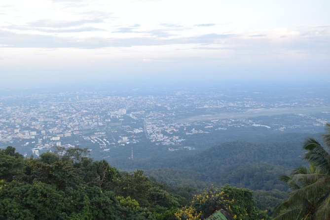 One Day Doi Suthep Temple, Longneck Hill Tribe & Sticky Waterfall - Longneck Hill Tribe Experience