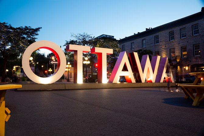 Ottawa Small Group Night Tour With River Cruise Light Show - Media and Visuals