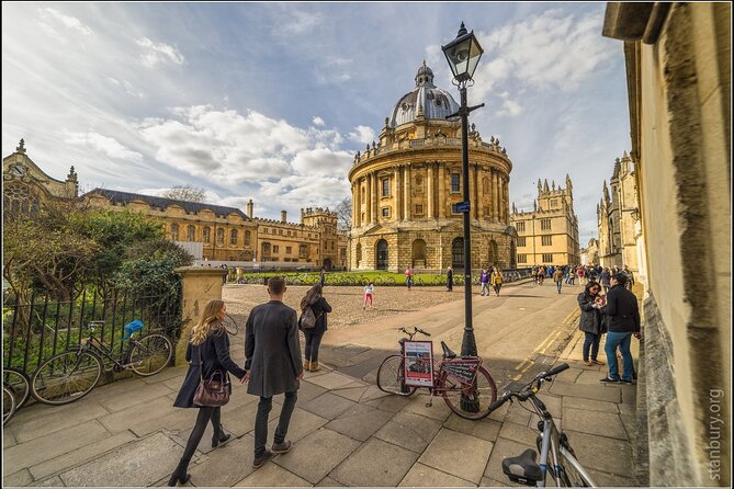 Oxford Walking Tour - Discover Its University and Traditions - Traditions and Culture