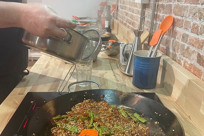 Paella Cooking Class (with Basque Sangria) in Bilbao - Reviews and Pricing