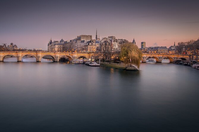 Paris Highlights Exploration Notre Dame & Ile De La Cité Quarter - Captivating Views From Pont Neuf